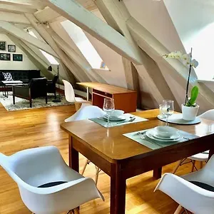 Apartment Ferienwohnung Im Palais
